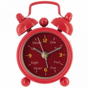 Часы будильник очень маленький красный