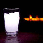 svetilnik_stakan_s_molokom-2.jpg